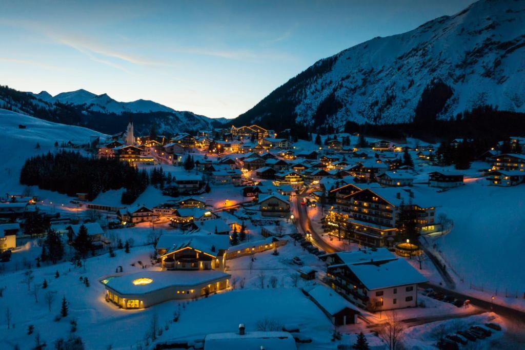 Gaestehaus Zugspitzblick Берванг Екстериор снимка