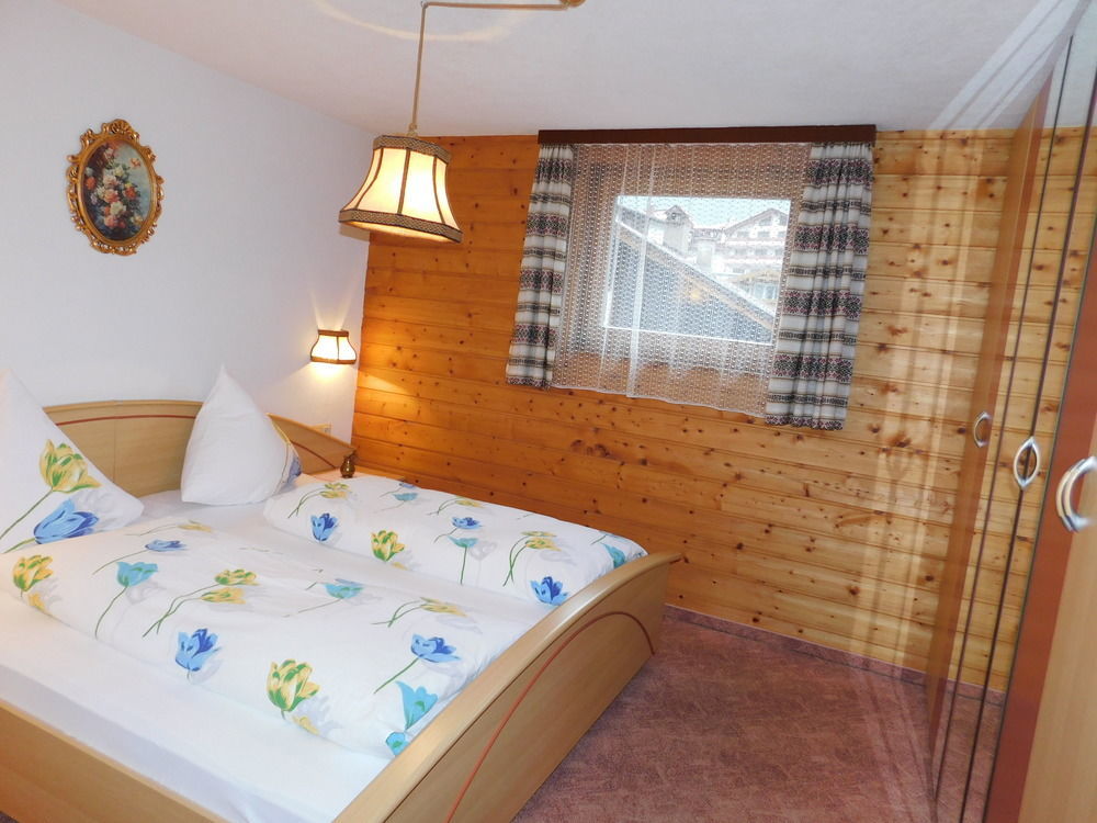 Gaestehaus Zugspitzblick Берванг Екстериор снимка